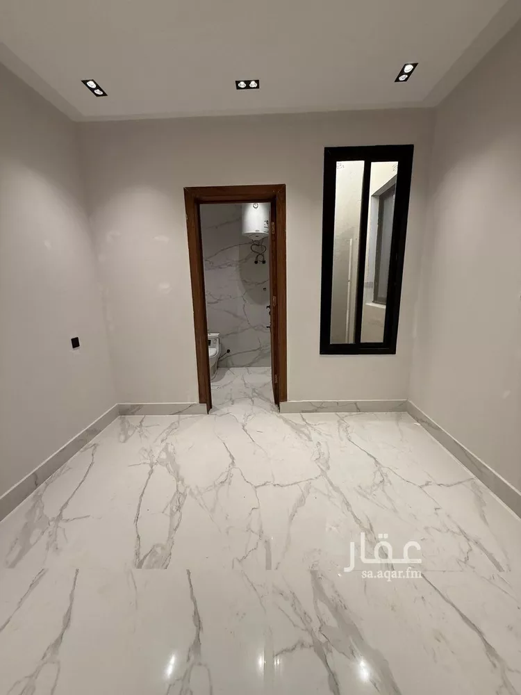 دور للبيع في شارع النغيق, حي طيبة, مدينة الرياض, منطقة الرياض صورة 5
