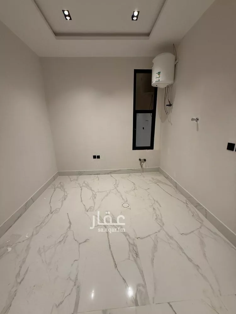 دور للبيع في شارع النغيق, حي طيبة, مدينة الرياض, منطقة الرياض صورة 4