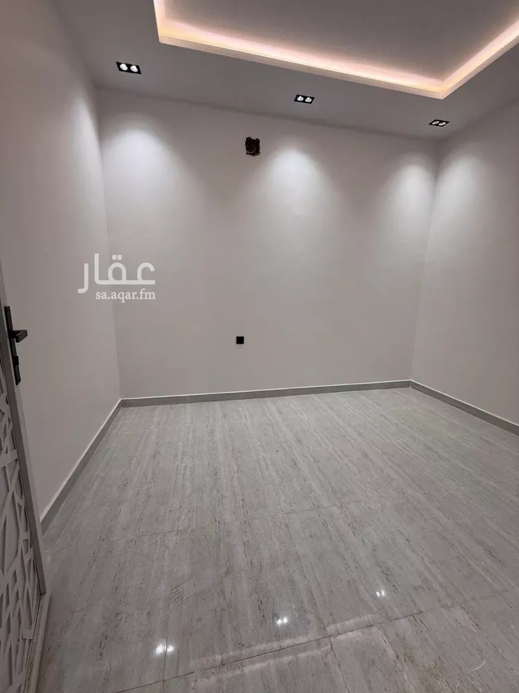 دور للبيع في شارع رقم 18, حي المنصورية, مدينة الرياض, منطقة الرياض صورة 2