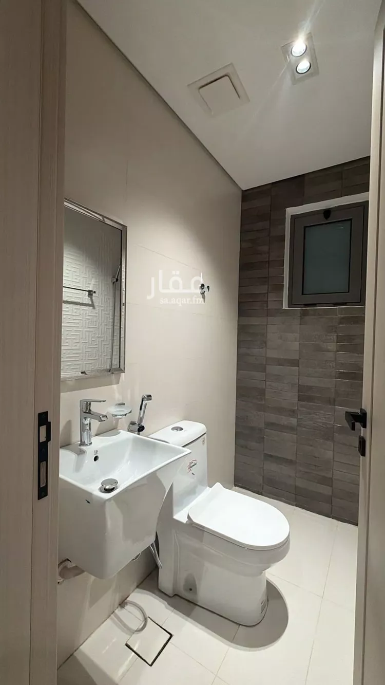 عمارة للإيجار في شارع عبدالرحمن ابن عوف, حي الشعلة, مدينة الدمام, المنطقة الشرقية 15