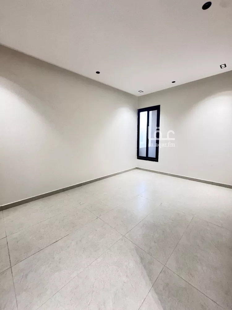 دور للبيع في شارع حي عكاظ, حي عكاظ, مدينة الرياض, منطقة الرياض صورة 3