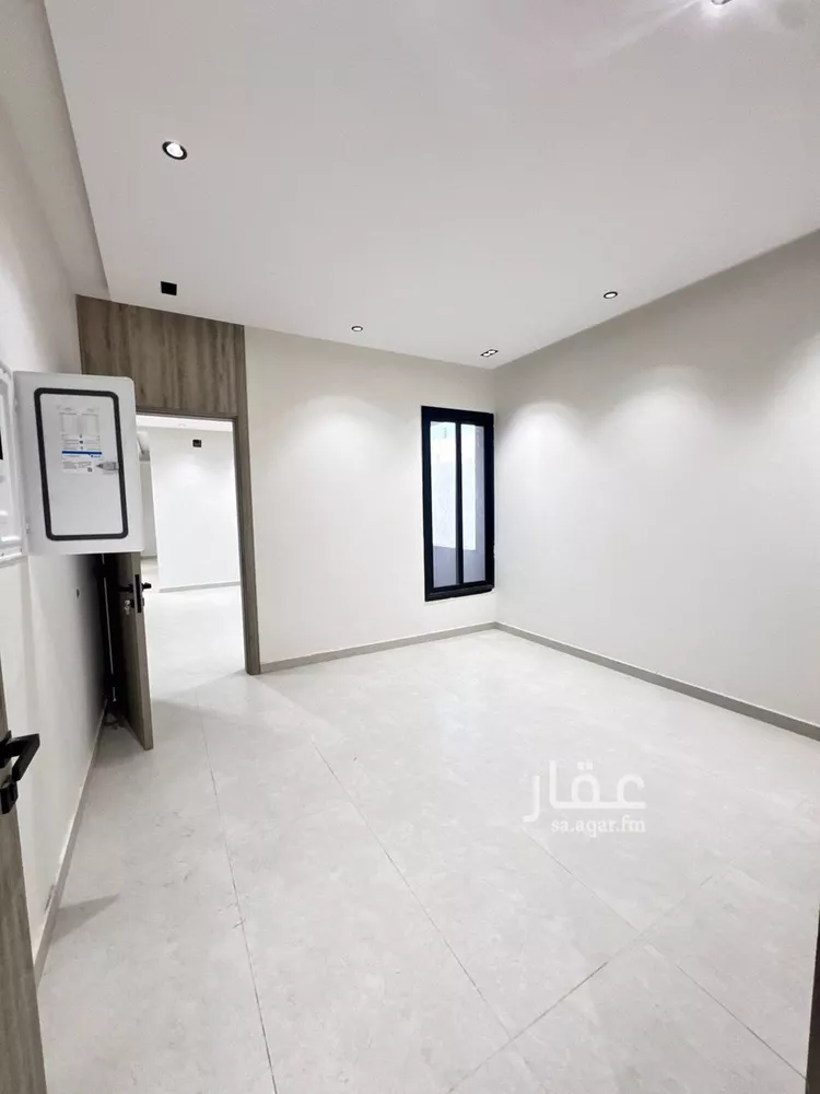 دور للبيع في شارع حي عكاظ, حي عكاظ, مدينة الرياض, منطقة الرياض صورة 4