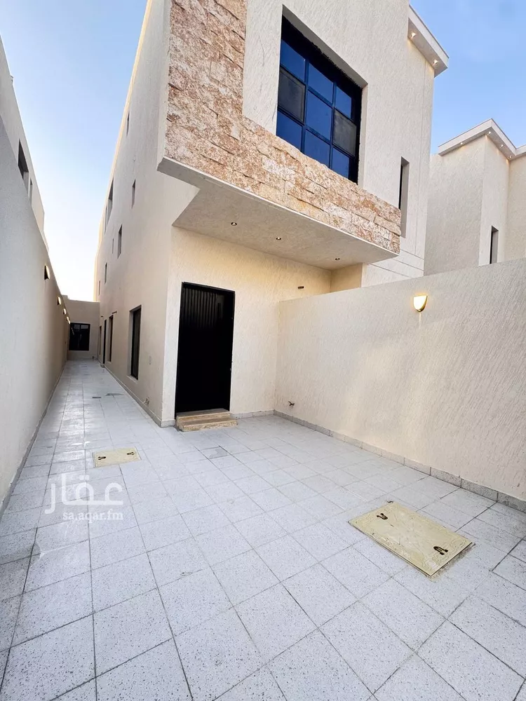 دور للبيع في شارع حي عكاظ, حي عكاظ, مدينة الرياض, منطقة الرياض صورة 2