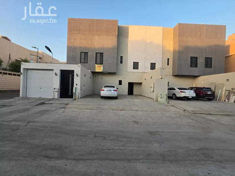 Floor for Sale in Riyadh Al Uraija Al Gharbiyah