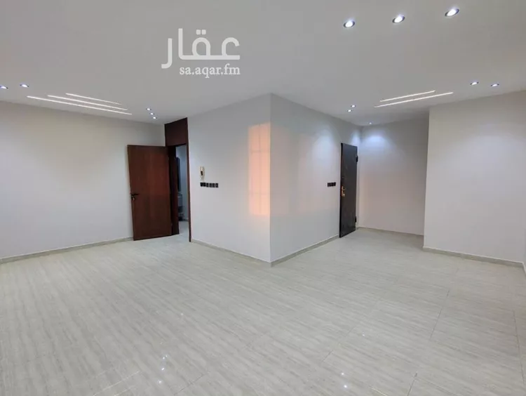 دور للبيع في شارع صالح بن صديق كمال, حي طويق, مدينة الرياض, منطقة الرياض صورة 4