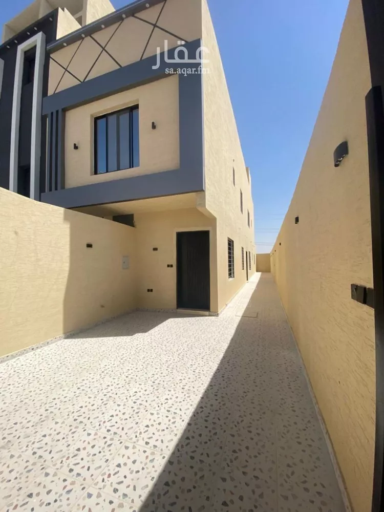 دور للبيع في شارع رفاعة بن شداد, حي عكاظ, مدينة الرياض, منطقة الرياض