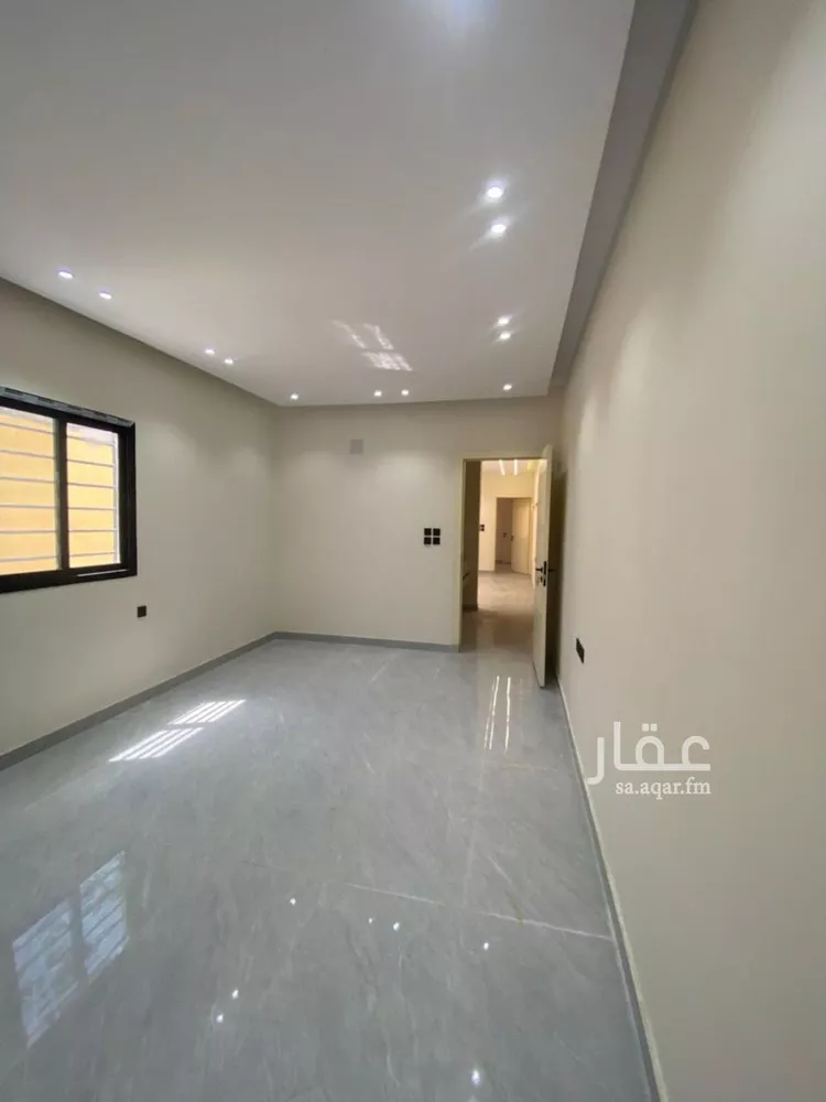 دور للبيع في شارع رفاعة بن شداد, حي عكاظ, مدينة الرياض, منطقة الرياض صورة 2