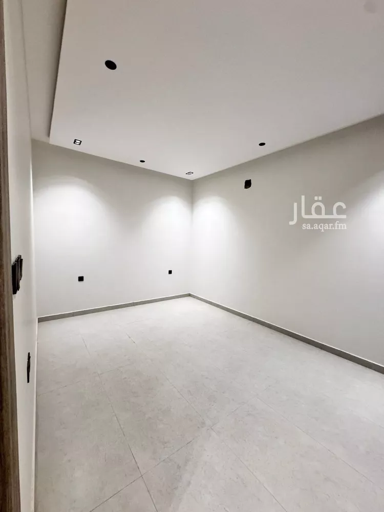 دور للبيع في شارع حي عكاظ, حي عكاظ, مدينة الرياض, منطقة الرياض صورة 5