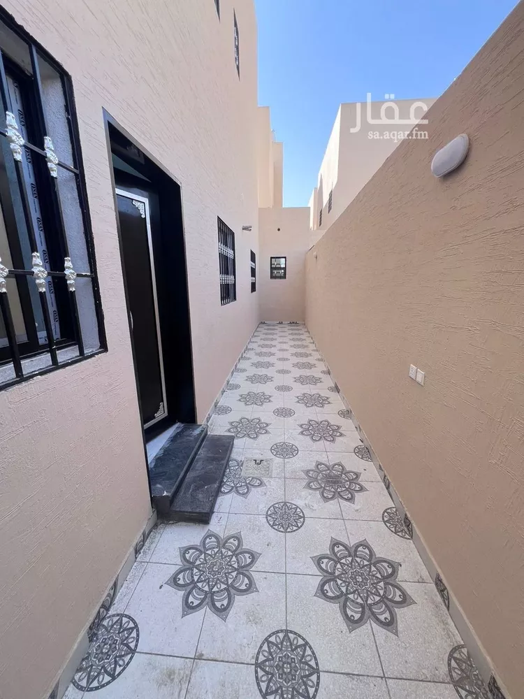 دور للبيع في شارع حسن بن مزروع, حي الدار البيضاء, مدينة الرياض, منطقة الرياض صورة 4