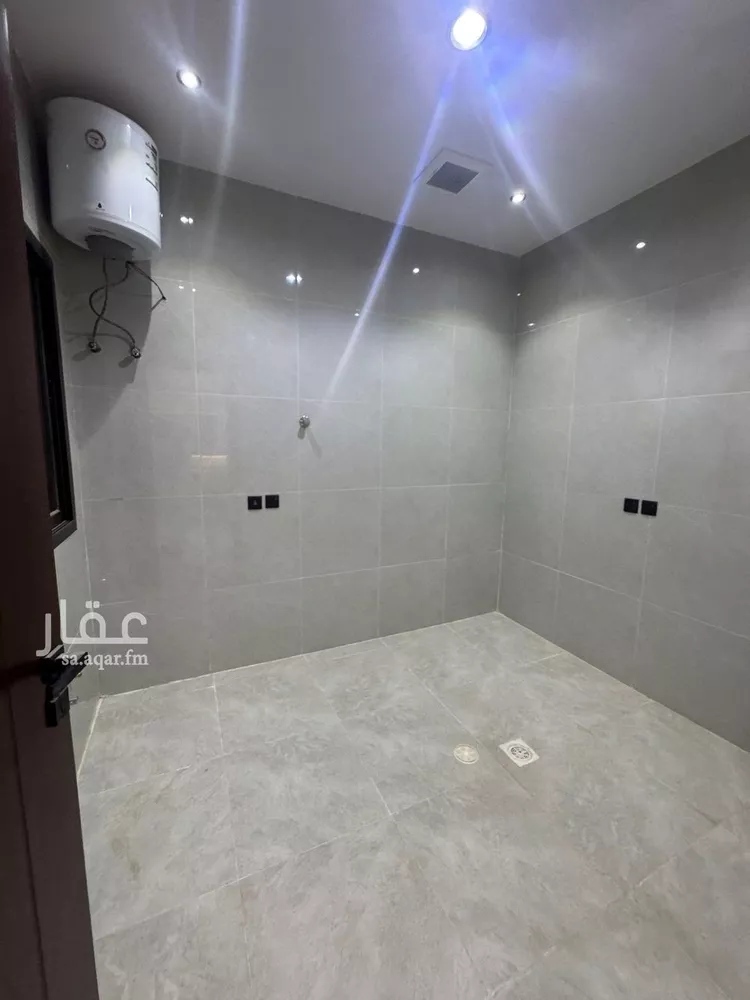 دور للبيع في شارع طريق عرفات الفرعي, حي الدار البيضاء, مدينة الرياض, منطقة الرياض صورة 4