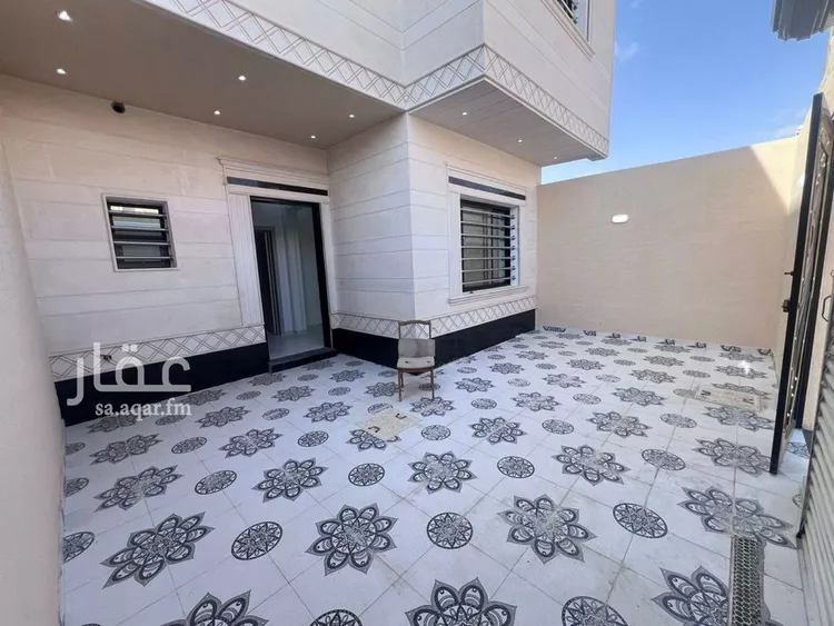 دور للبيع في شارع حسن بن مزروع, حي الدار البيضاء, مدينة الرياض, منطقة الرياض