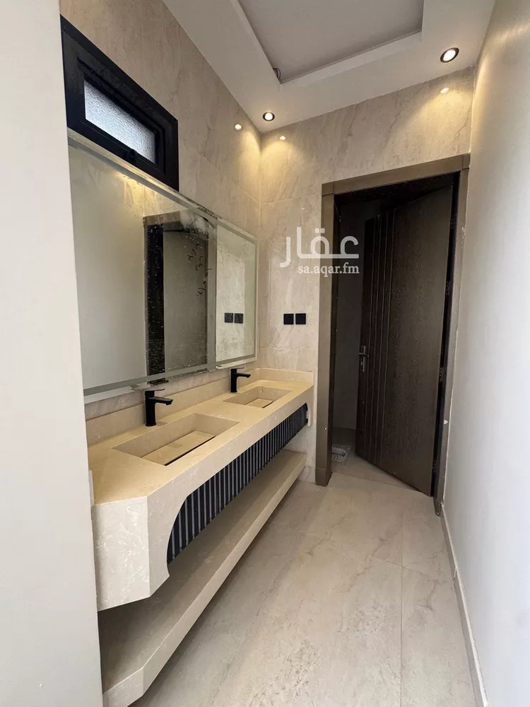 Floor for Sale in Riyadh Taiba 8