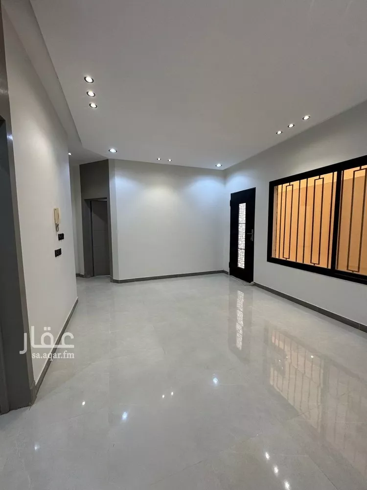 Floor for Sale in Riyadh Taiba 8