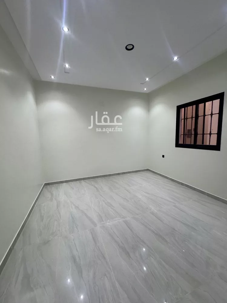 دور للبيع في شارع طريق عرفات الفرعي, حي الدار البيضاء, مدينة الرياض, منطقة الرياض