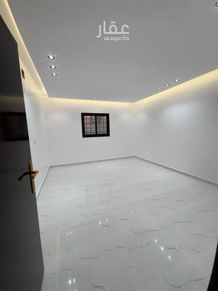 Floor for Sale in Riyadh Ad Dar Al Baida 16