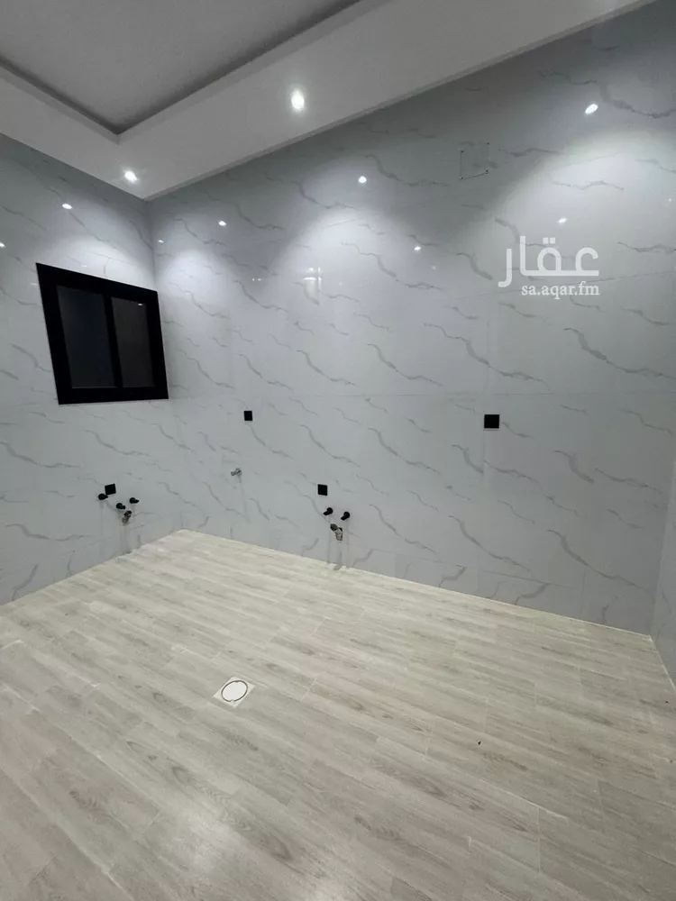 شقة للبيع في شارع عرفات, حي العزيزية, مدينة الرياض, منطقة الرياض 8
