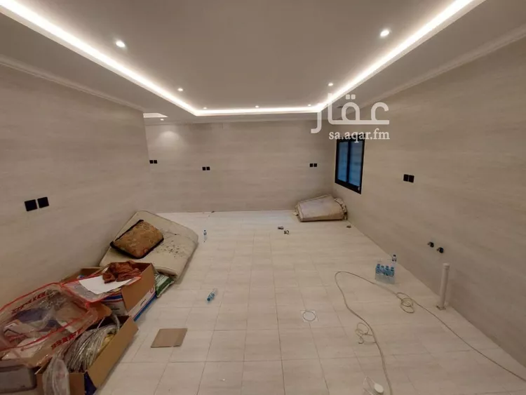 دور للبيع في شارع البراديه, حي الدار البيضاء, مدينة الرياض, منطقة الرياض صورة 2