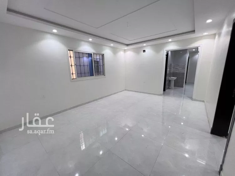 دور للبيع في شارع طريق عرفات, حي الدار البيضاء, مدينة الرياض, منطقة الرياض صورة 3