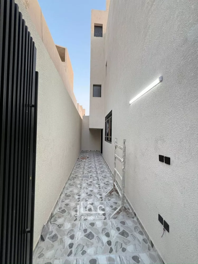 دور للبيع في شارع طريق عرفات, حي الدار البيضاء, مدينة الرياض, منطقة الرياض صورة 5