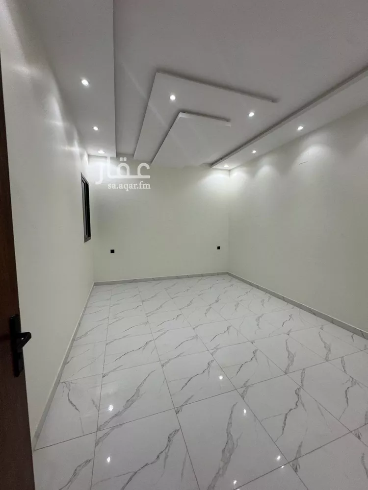 فيلا للبيع في شارع عرفات, حي الدار البيضاء, مدينة الرياض, منطقة الرياض صورة 4