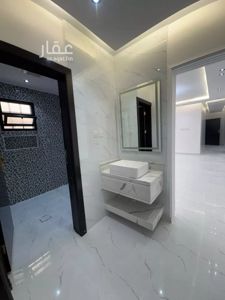Floor for Sale in Riyadh Ad Dar Al Baida 11