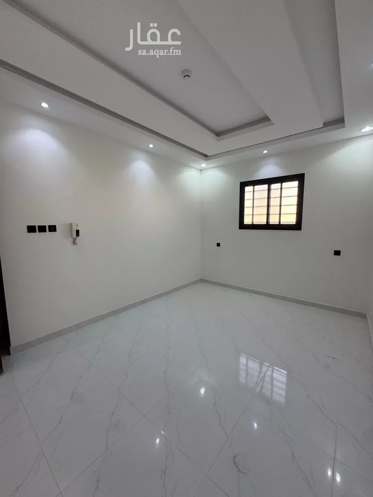 شقة للبيع في شارع عرفات, حي العزيزية, مدينة الرياض, منطقة الرياض صورة 3