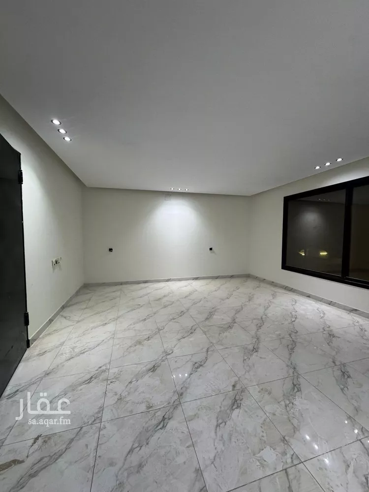 شقة للبيع في شارع طريق العزيزية الفرعي, حي العزيزية, مدينة الرياض, منطقة الرياض