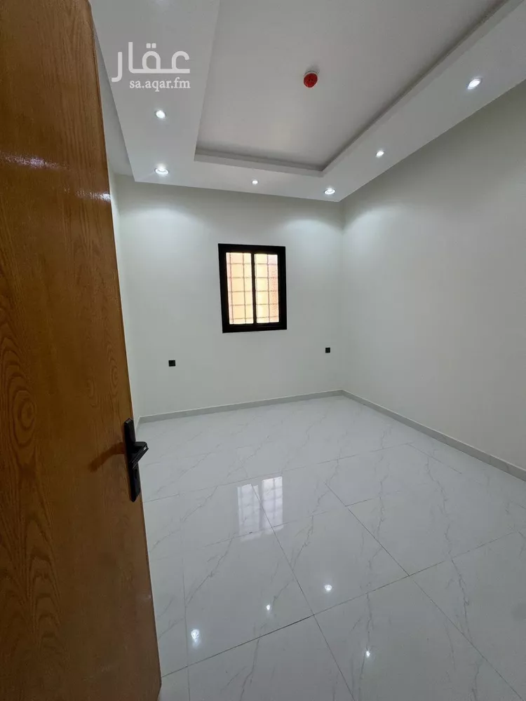شقة للبيع في شارع عرفات, حي العزيزية, مدينة الرياض, منطقة الرياض 11