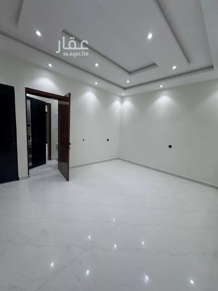 شقة للبيع في شارع عرفات, حي العزيزية, مدينة الرياض, منطقة الرياض صورة 3