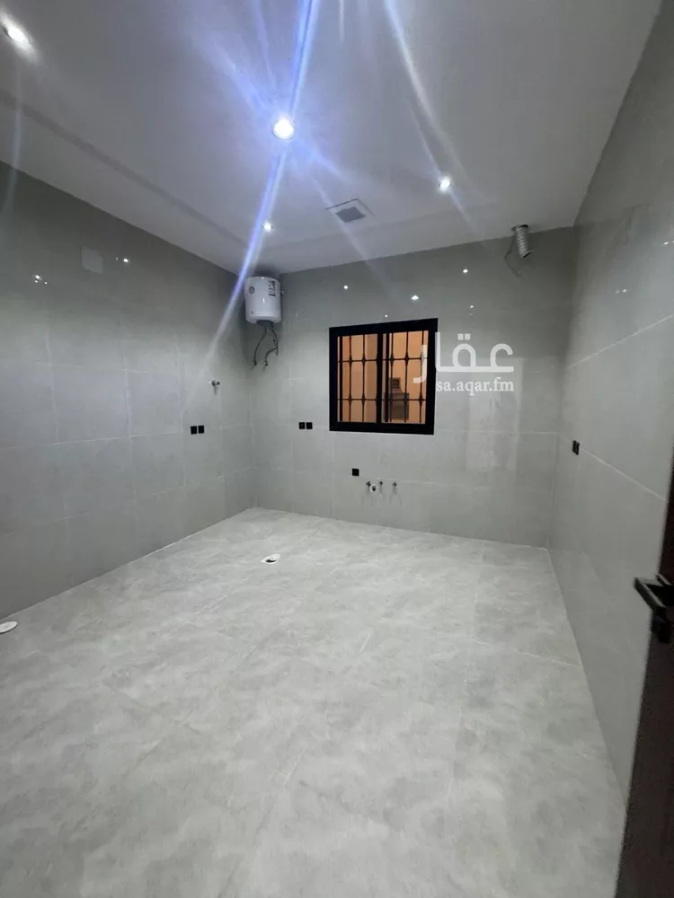 Floor for Sale in Riyadh Ad Dar Al Baida 6