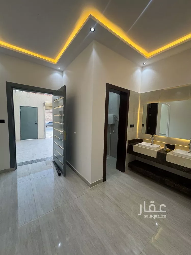 دور للبيع في شارع رقم 50, حي العزيزية, مدينة الرياض, منطقة الرياض 7