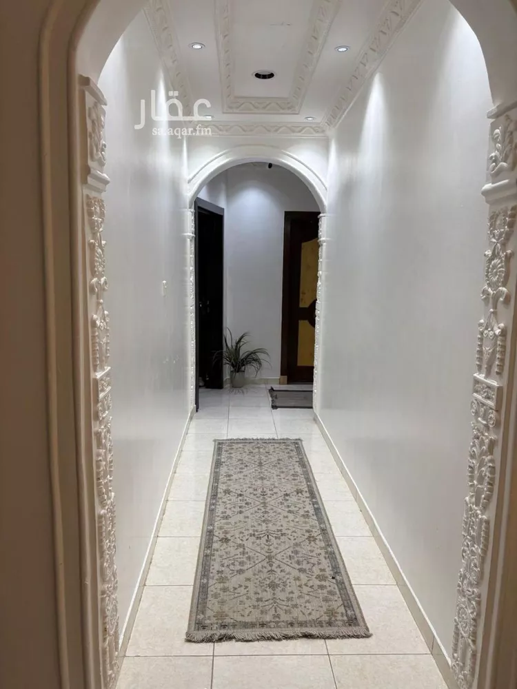 شقة للبيع في شارع عبدالله بن قيس, حي إشبيلية, مدينة الرياض, منطقة الرياض صورة 2