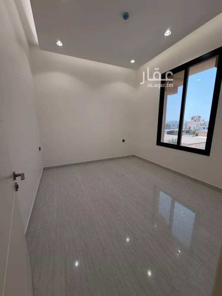 شقة للإيجار في شارع الجميل ابن حاتم, حي ظهرة لبن, مدينة الرياض, منطقة الرياض