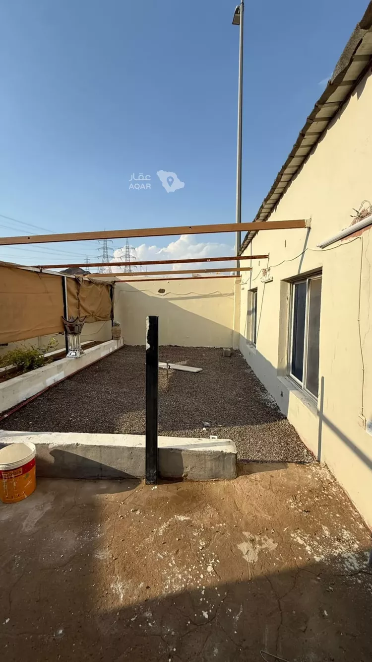 Rest House for Rent in Medina Al Jabrah 3