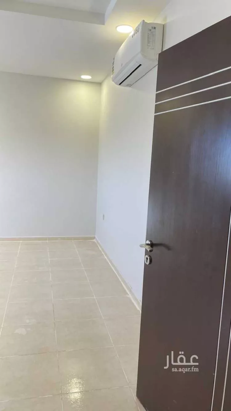 Building for Sale in Medina Shuran صورة 3