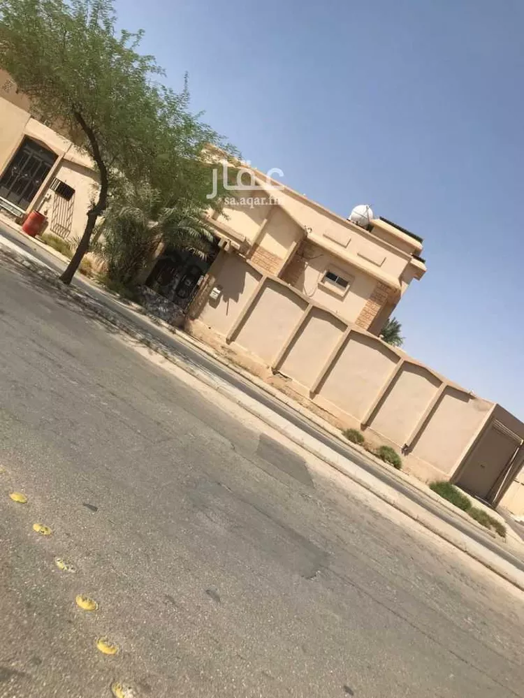 فيلا للبيع في شارع الحارث بن هشام بن المغيرة القرشي ، حي المنتزه ، بريدة ، بريدة