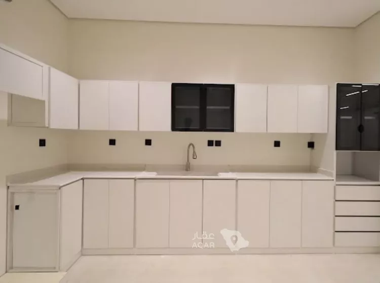 Floor for Rent in Riyadh Al Yasmin 6