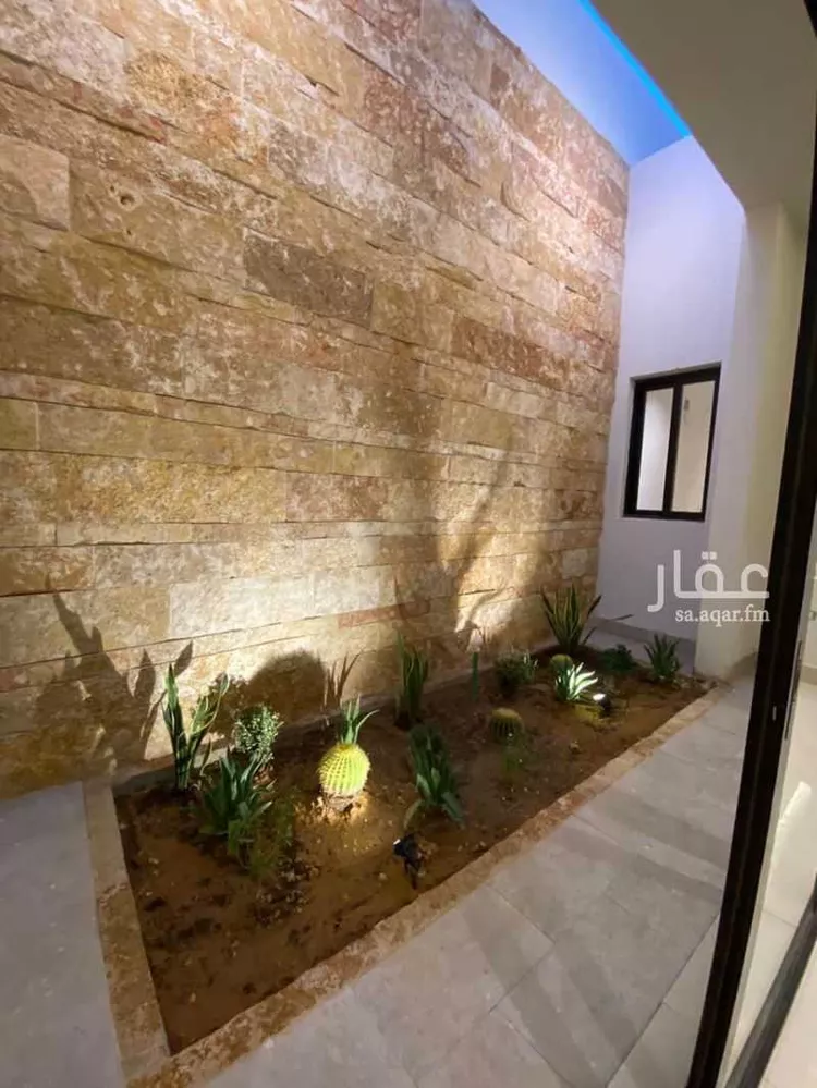فيلا للبيع في شارع الكمال بن طلحة, حي المهدية, مدينة الرياض, منطقة الرياض صورة 2
