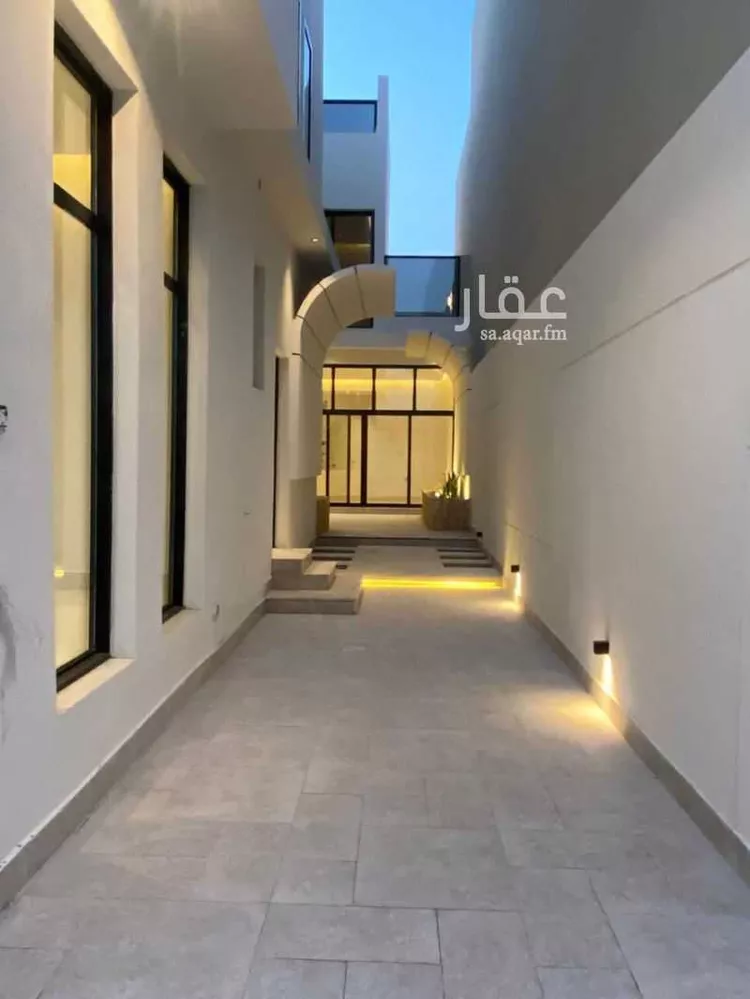 فيلا للبيع في شارع الكمال بن طلحة, حي المهدية, مدينة الرياض, منطقة الرياض 8