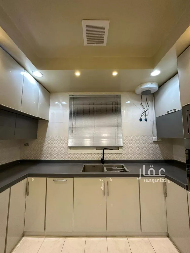 فيلا للإيجار في شارع جبل اللوز, حي الرمال, مدينة الرياض, منطقة الرياض صورة 5