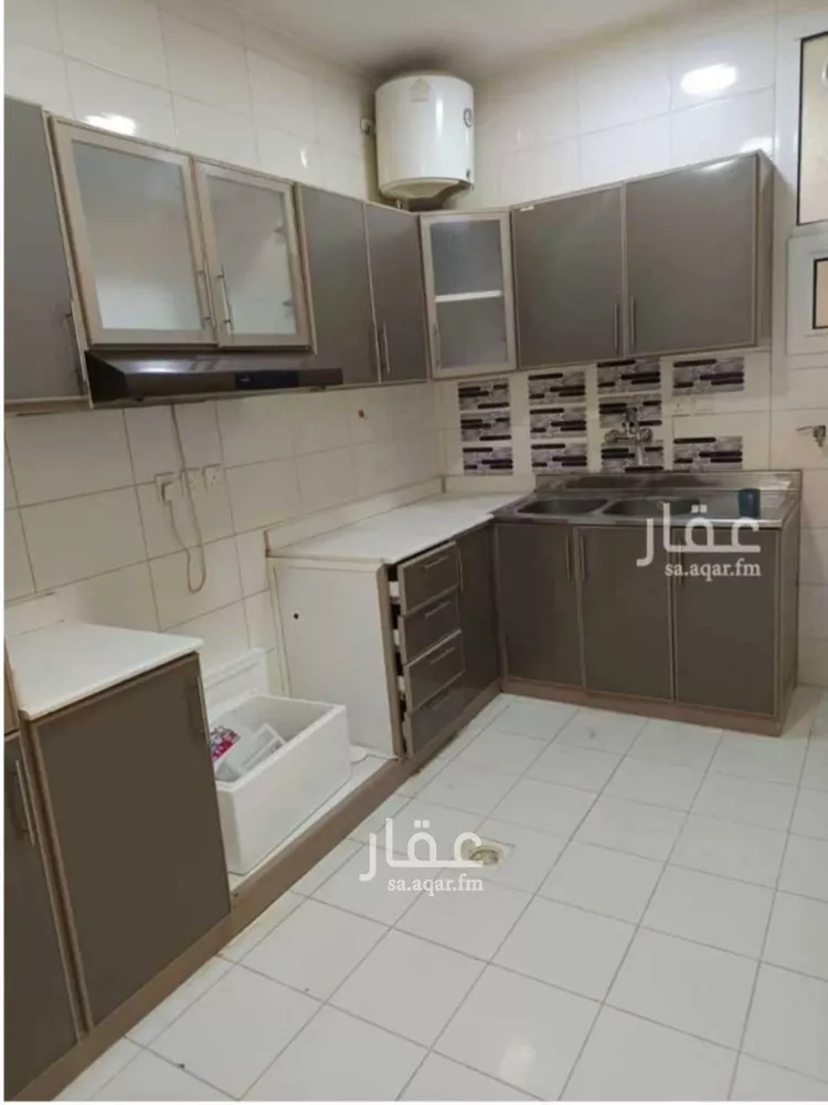 شقة للإيجار في شارع محمد بن عبدالعزيز العجاجي, حي القيروان, مدينة الرياض, منطقة الرياض صورة 2