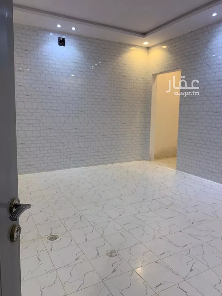 فيلا للإيجار في شارع جبل اللوز, حي الرمال, مدينة الرياض, منطقة الرياض صورة 4