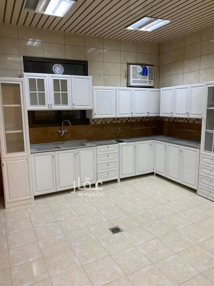 شقة للإيجار في شارع أحمد بن عبدالله البرقي, حي العارض, مدينة الرياض, منطقة الرياض صورة 2