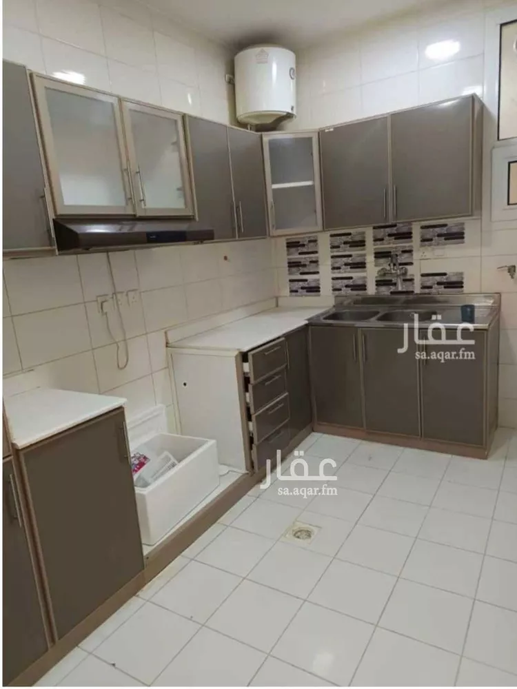 شقة للإيجار في شارع الشيخ عبدالله بن جبرين, حي القيروان, مدينة الرياض, منطقة الرياض