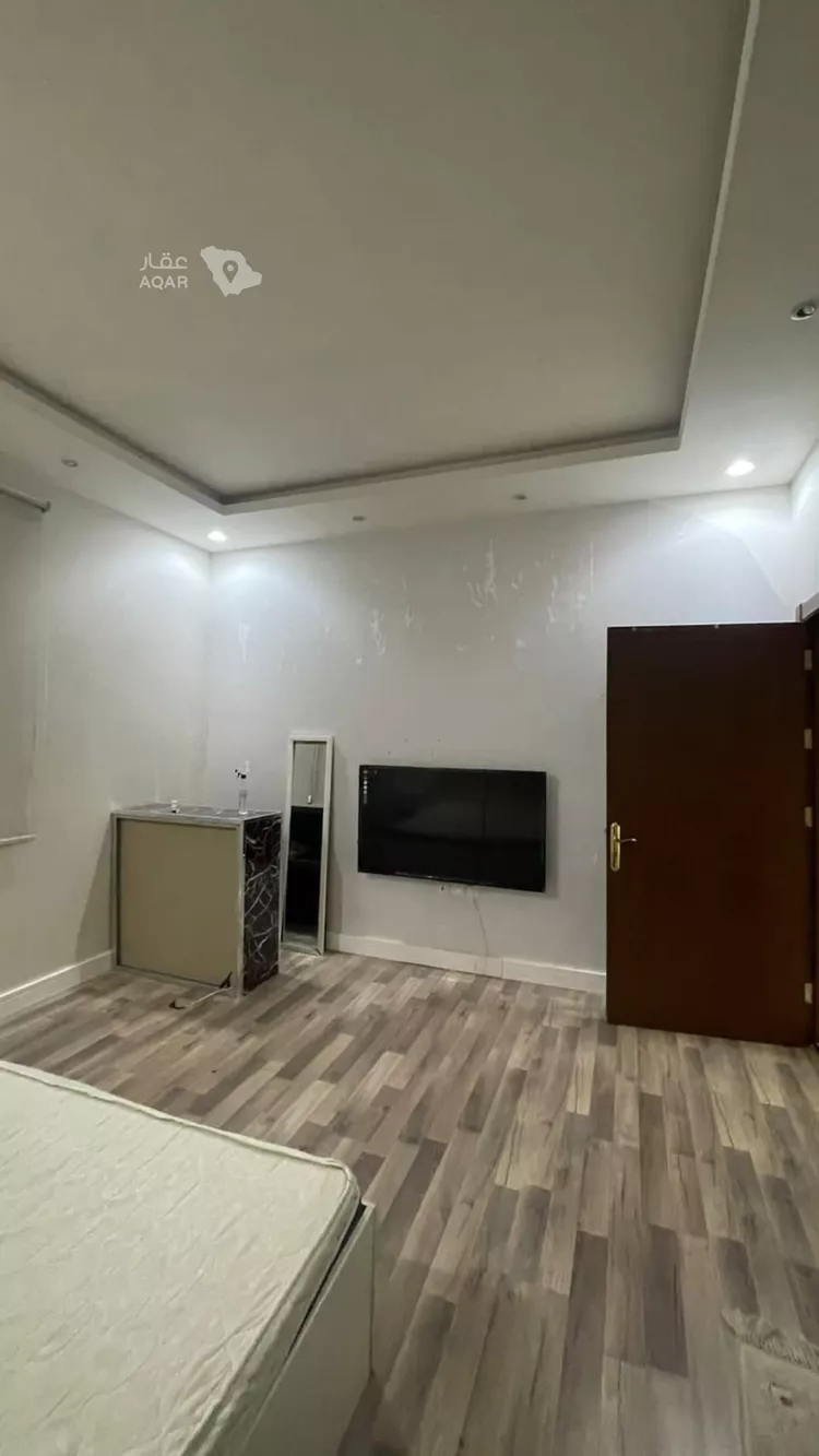 Floor for Rent in Riyadh Al Arid 10