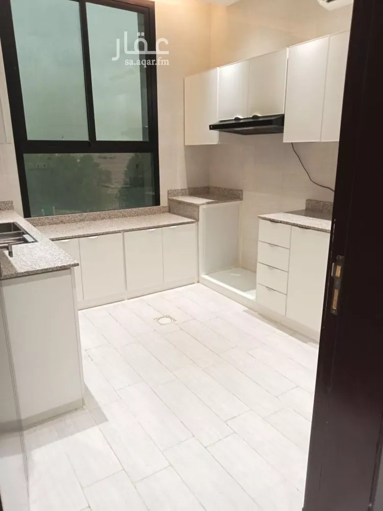 شقة للإيجار في شارع أحمد بن عبدالله البرقي, حي العارض, مدينة الرياض, منطقة الرياض صورة 2