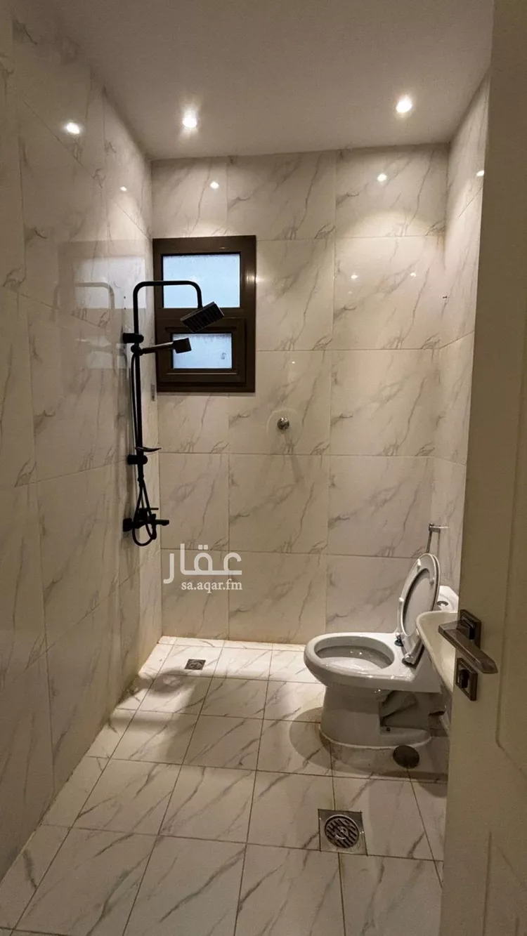 شقة للإيجار في شارع الشيخ عبدالله بن جبرين, حي القيروان, مدينة الرياض, منطقة الرياض صورة 5