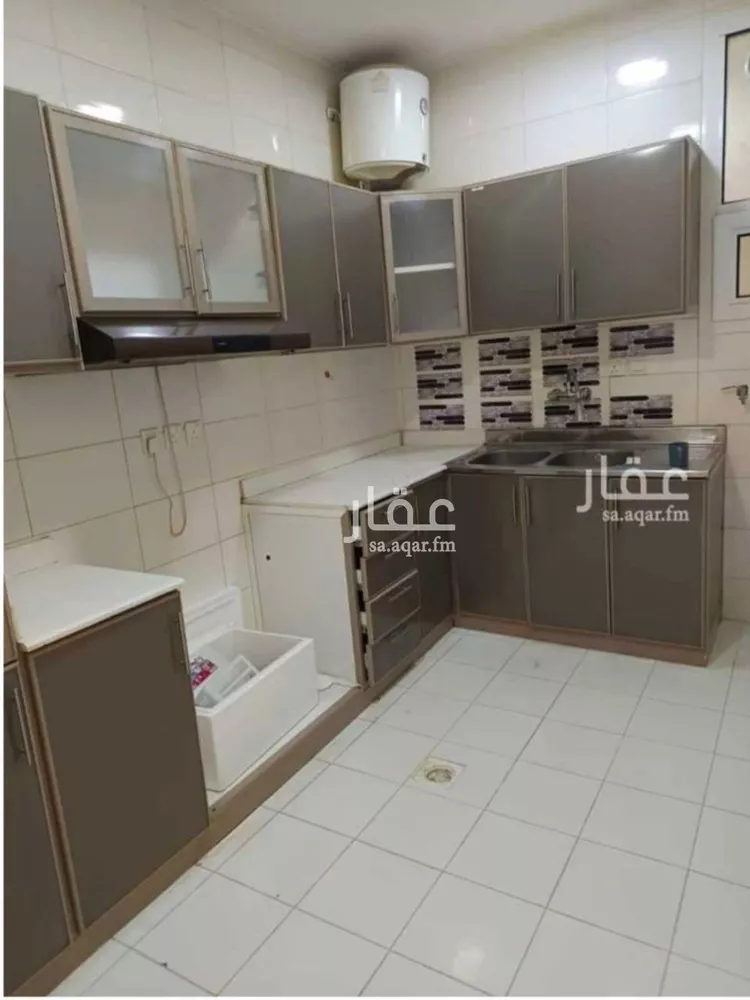 شقة للإيجار في شارع الشيخ عبدالله بن جبرين, حي القيروان, مدينة الرياض, منطقة الرياض صورة 2