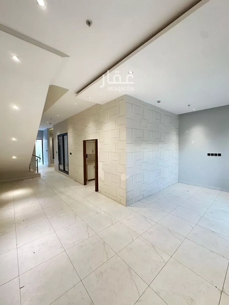 فيلا للإيجار في شارع جبل اللوز, حي الرمال, مدينة الرياض, منطقة الرياض صورة 2