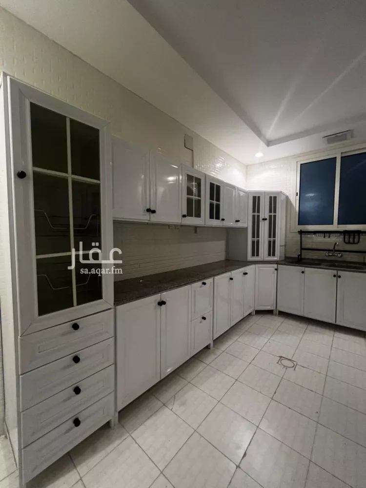 شقة للإيجار في شارع المغزل, حي ظهرة لبن, مدينة الرياض, منطقة الرياض